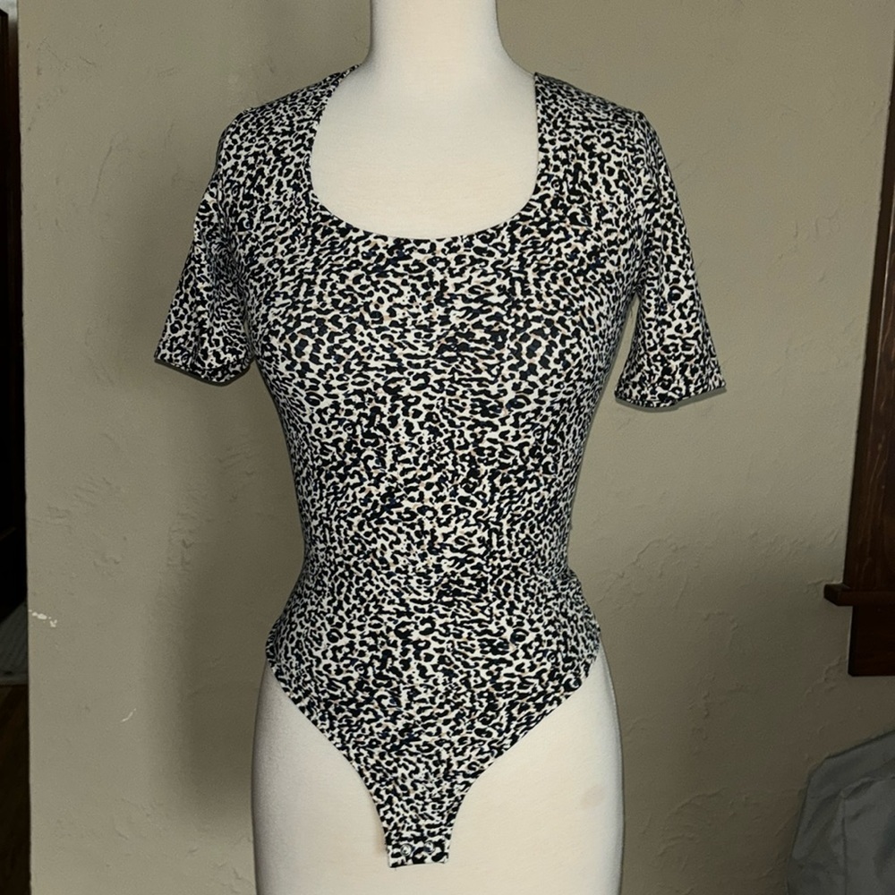 EXPRESS leopard print animal bodycon body snap button suit women’s XXS - Picture 2 of 11